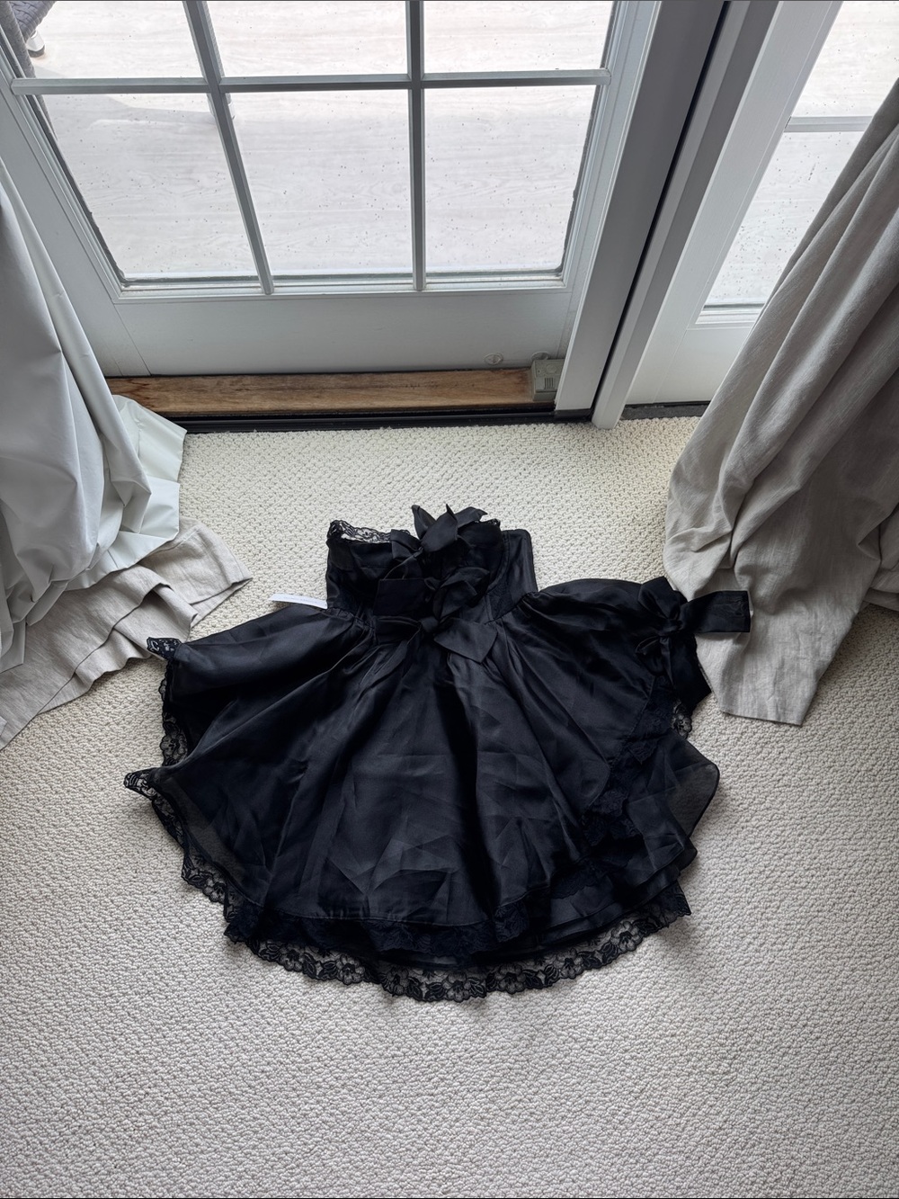 Selkie Caviar Cake Shop Dress Black Raven Small